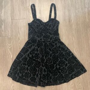 ABERCROMBIE & FITCH Black Velvet Roses Bodice Dress